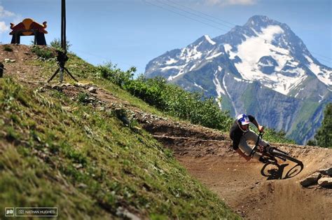 Crankworx Les Deux Alpes Gt Speed And Style Pinkbike Mountain Biking Photography Mountain
