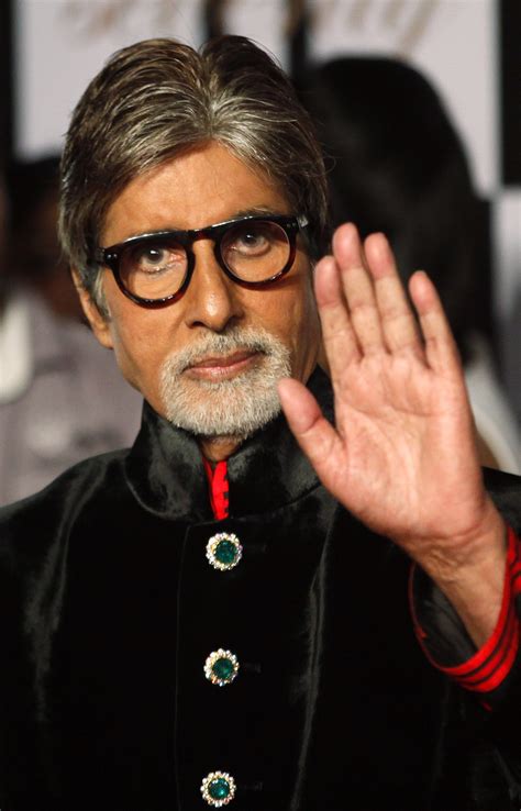 Breathe in and you are fine fettle. Netizens Are Comparing This Picture Of Amitabh Bachchan ...