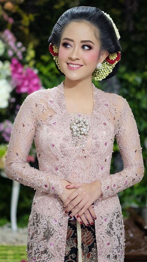 Kebaya Akad Nikah Kebaya Brokat Beautiful Asian Women Dress Kebaya Engagement Inspo Muslim