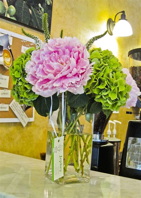 There are 21 hospitals near providence, ri with affiliated neurology specialists, including the miriam hospital, kent hospital and memorial hospital of rhode island. Pretty Flowers! Spotted at Seven Star Bakery in Providence ...