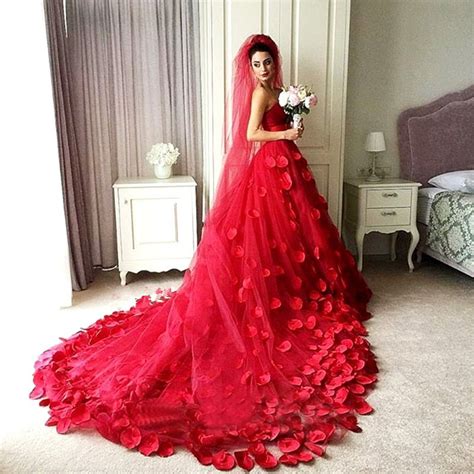 Vintage Red Color A Line Wedding Dress 2017 Sweetheart Court Train