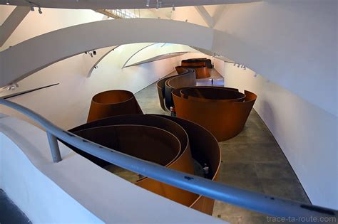 Le Musée Guggenheim De Bilbao Architecture Stupéfiante Dune Sculpture