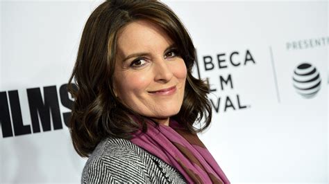 Tina Fey Asks To Pull 30 Rock Episodes That Featured Blackface Wjhl