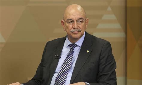 Fomos colegas na câmara, e é sempre trágica a perda da vida de um jovem que teve tanta importância na política pública brasileira! COVID-19 : Osmar Terra internado em Porto Alegre | Diário ...