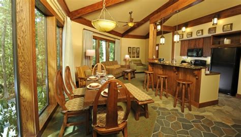 The bus stop was close by as was a smaller pool area. A look at the new Treehouse Villas at Disney's Saratoga ...