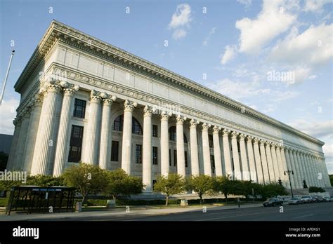 Longest Colonnade Of Corinthian Columns In Usa State Education Building