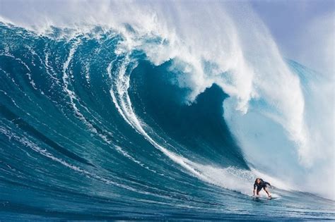 Some Of The Best Big Wave Surfers Of All Time