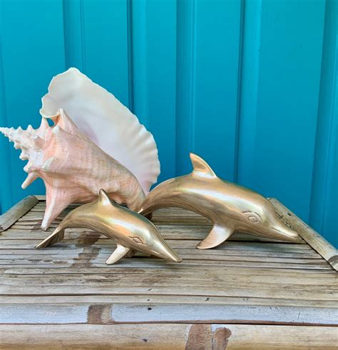 Free Shipping Vintage Pair Shiny Brass Dolphin Figurinesstatues