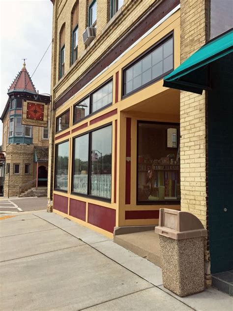 Quilter's Compass, Monticello WI Quilt Shops, Wisconsin Travel