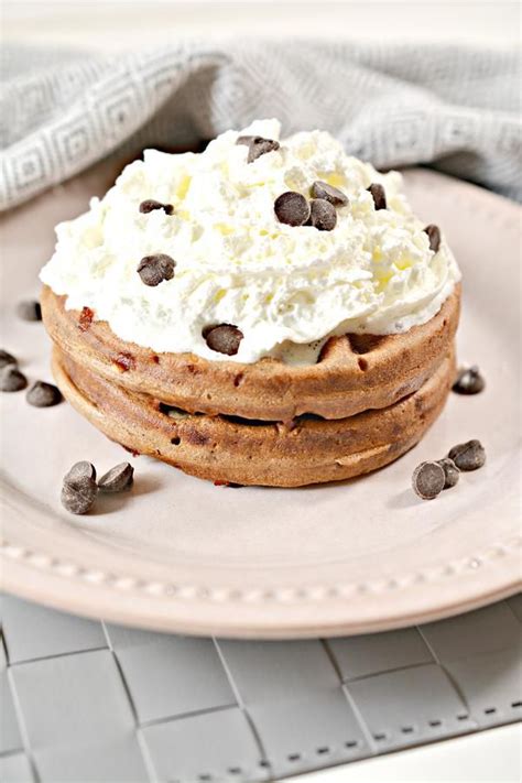 In fact, they taste just like normal peanut butter cups… which is why this might be the best keto peanut butter cheesecake you'll ever make! BEST Keto Chaffles! Low Carb Peanut Butter Chocolate ...