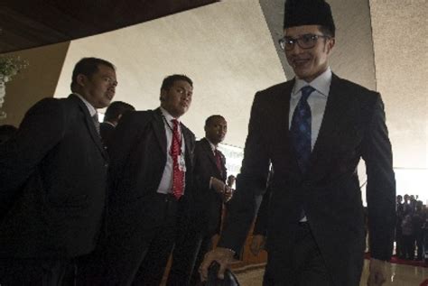 Hubungannya dengan primus pun kandas setelah pesinetron tampan itu lebih memilih untuk menikah dengan jihan fahira. Primus Yustisio - Biografi Foto Aktris Indonesia Primus ...