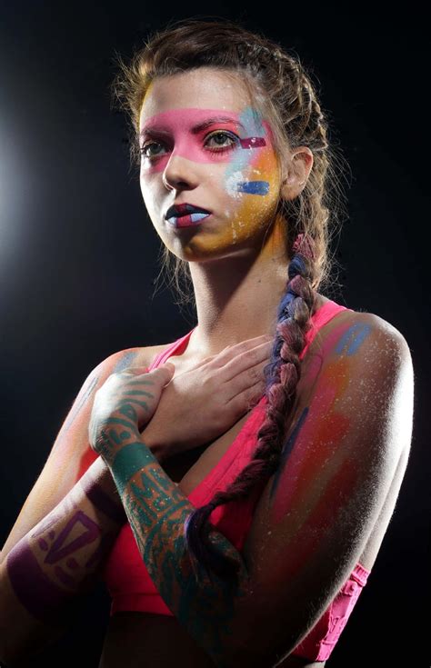 Body Paint Caretas Maquillaje Profesional 1 Domestika