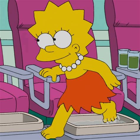 Lisa Simpsons Feet By Thevideogameteen Fotos De Los Simpson Los
