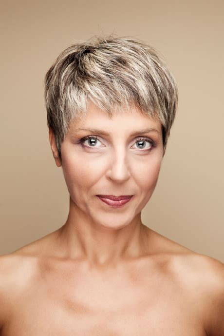 Short Hair Razor Cuts For Women Over 60