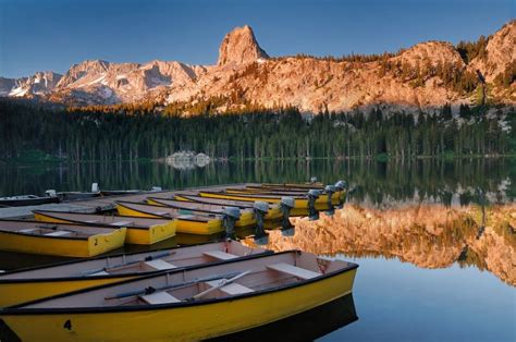 Boats Lake Mary Mammoth Mountains Yosemite National Park California