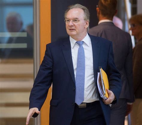 Alles wichtige rund um die landtagswahl erfahren sie hier in unserem liveblog. Bild zu: CDU: Haseloff warnt Union vor 'politischem ...