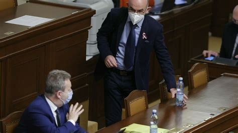Vicepremiér a ministr vnitra jan hamáček poskytl rozhovor radiožurnálu, v němž se vyjádřil k situaci s nouzovým stavem, který včera poslanci neprodloužili. Nouzový Stav Čr Co To Je - Koronavirus ONLINE: 6856 ...