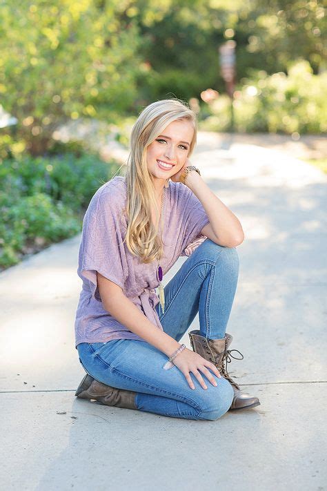 Spring Senior Photography Pose Ideas For Girls Senior Photography