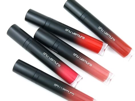 De creamy formule breng je makkelijk aan met de applicator, is long lasting en smudge free! Shu Uemura | Matte Supreme Lip Color: Review and Swatches ...