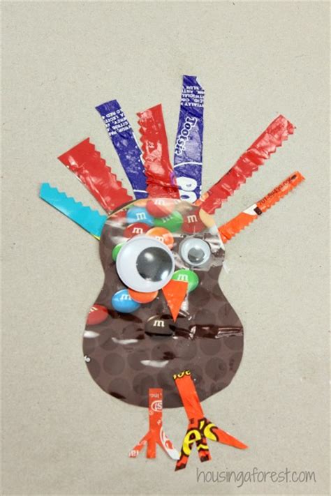 Grab your favorite chocolate bar, paper, watercolors you can create a one of a kind handmade turkey chocolate bar wrapper that says i'm thankful for you! Candy Wrapper Turkeys | Housing a Forest
