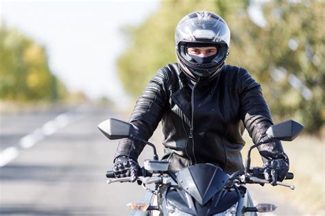 How To Wear A Motorcycle Helmet