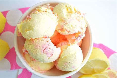 Pink Lemonade Ice Cream Only Needs 4 Ingredients And No Ice Cream Maker