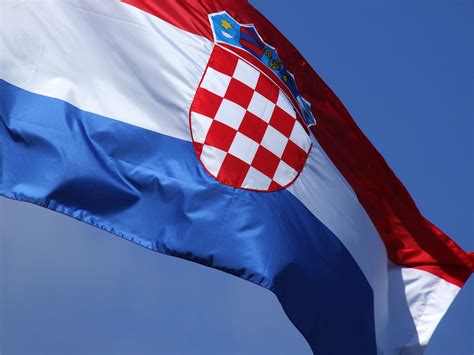 Službena Hrvatska Zastava 150x300 Cm