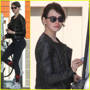 Emma Stone Gets A New Co Star In Sarah Silverman Emma Stone Movies