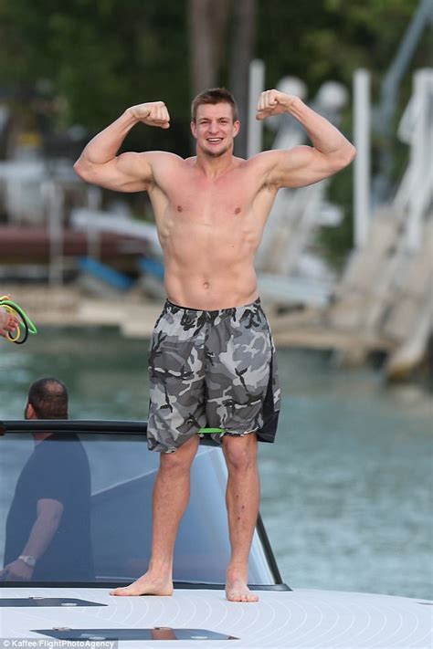 Rob Gronkowski Flexes For The Camera In Miami Daily Mail Online