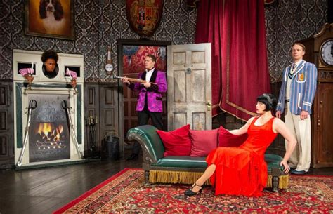 Review The Play That Goes Wrong Also Goes Long But With Laughs And Gasps At Dr Phillips Center