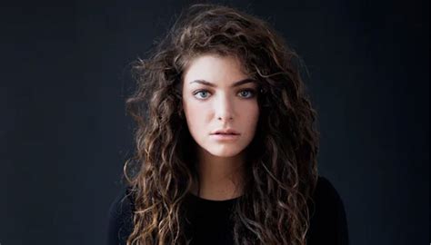 Lorde Drops Breathtaking Mv For ‘solar Power