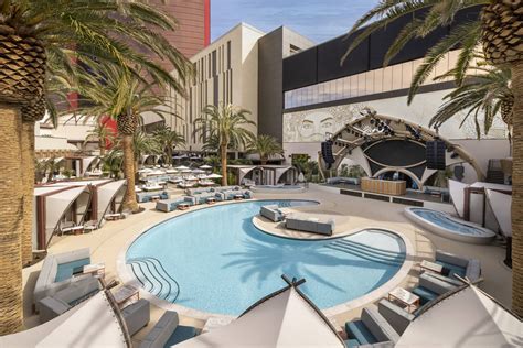 Best Pool Parties In Las Vegas