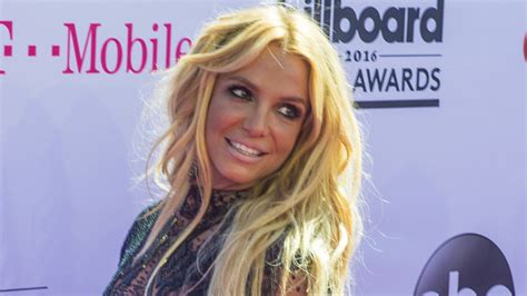 Quanti Single N 1 Ha Britney Spears Nella Billboard Hot 100 Italian News24viral