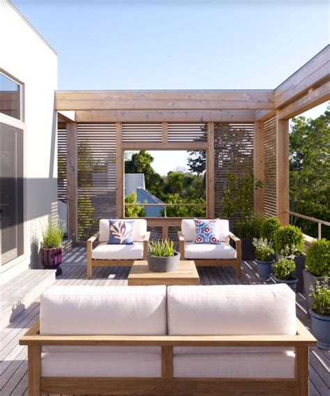 Even a super small balcony could become a great place to relax with a cup of tea. Small balcony and terrace layout - GreenViral.net : Get ...