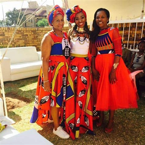 As a wedding guest, the stakes aren't quire as high, though it's a safe bet that any photograph have fun, but think of your outfit like an old turntable console: African makoti. Swazi outfit. Swati Makoti Wedding outfits ...