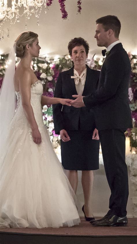 Arrow Tv Series Season 4 16 Felicity And Oliver Wed Arrow Tv