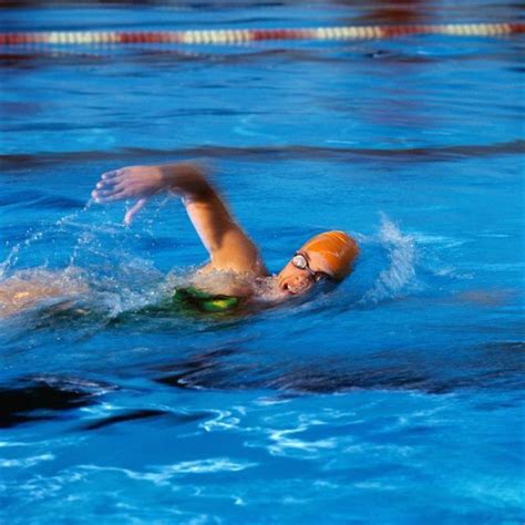 Lap Swimming For Out Of Shape Swimmers Lap Swimming Swimming Classes