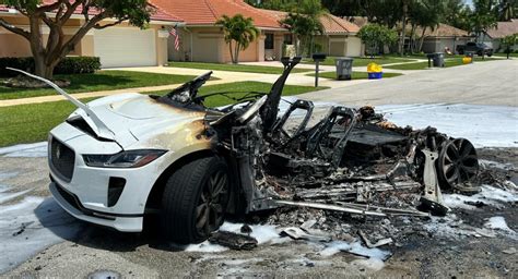 Another Jaguar I Pace Goes Up In Smoke While Parked Carscoops