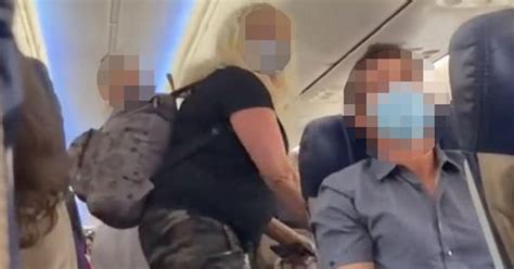 Mum And Babe Kicked Off Flight For Yelling At Passengers To Give Up Seats Mirror Online