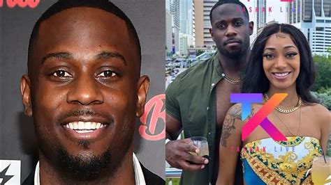dating coach derrick jaxn clowned for dating ig model after he divorced his wife of 4 years