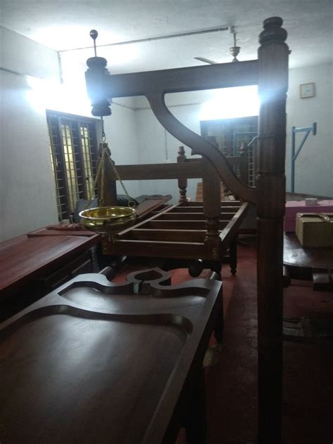Ayurvedic Massage Table मालिश वाली मेज In Arayankavu Ernakulam