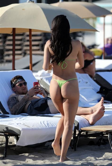 Bre Manziel Flaunts Her Booty In A Green Thong Bikini Photos Pinayflixx Mega Leaks