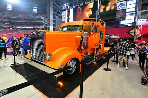 2017 Arizona Lowrider Super Show Big Rig Truck Lowrider