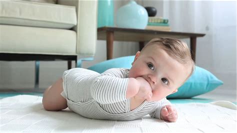 Your Guide To Tummy Time