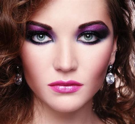 There were trends of smoky eyes and big pouty lips, laced in heavy lip liner and matte lipstick. Photos of Seven Makeup Trend Problems | LoveToKnow | 1980s ...