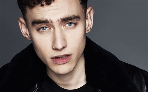 + body measurements & other facts. Olly Alexander Wiki, Man, Companion, Gay, Loved ones, Skins, Elevation