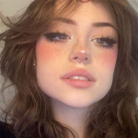 Hannahω On Twitter In 2021 Cute Makeup Looks Grunge Eye Makeup