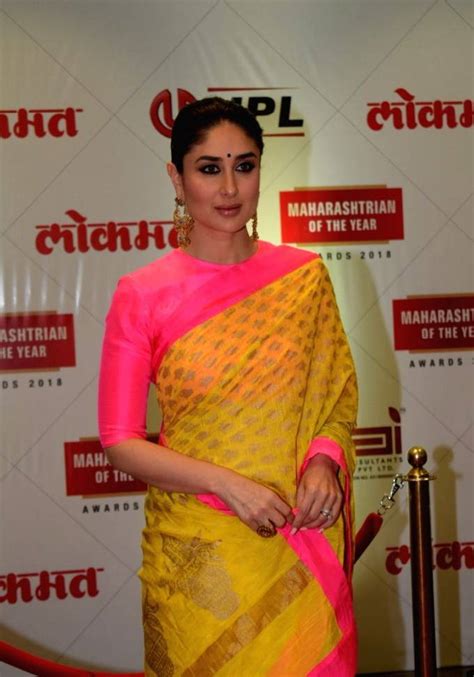 Kareena Kapoor In Yellow Saree At Lokmat Maharastrian Of The Year Awards Glamorous Indian Models