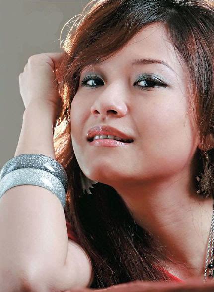 Myanmar Sexy Actress Myanmar Popular Celebrity Nawaratts Photos