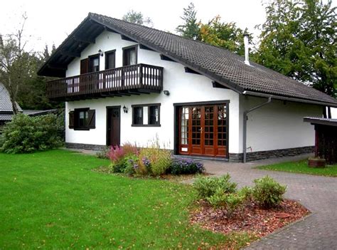 Finden sie die aktuellsten angebote für eigenheime in siegen auf 57immo.de! Haus Kaufen Eifel | Tinatin Khimshiashvili